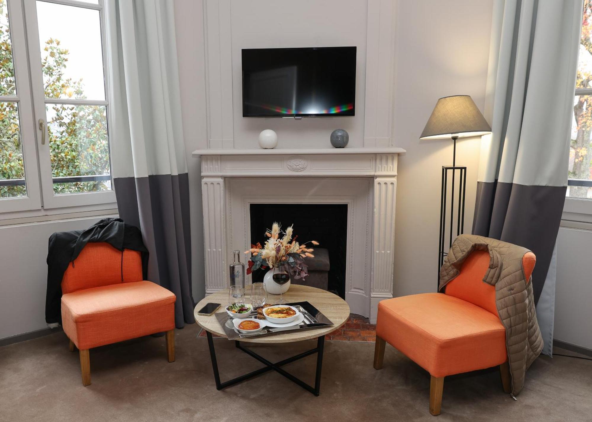 Hotel Chateau De Lacan Brive-la-Gaillarde Dış mekan fotoğraf